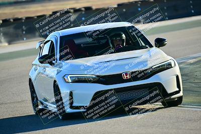 media/Dec-13-2025-Extreme Speed (Sat) [[d129ecb0b9]]/Beginner/Session 3 (Turn 5)/